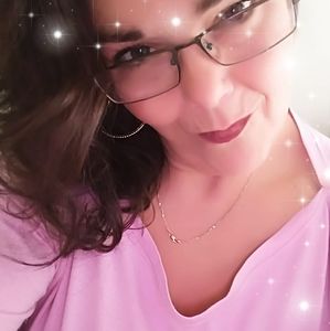 Meet your Posher, Kelli